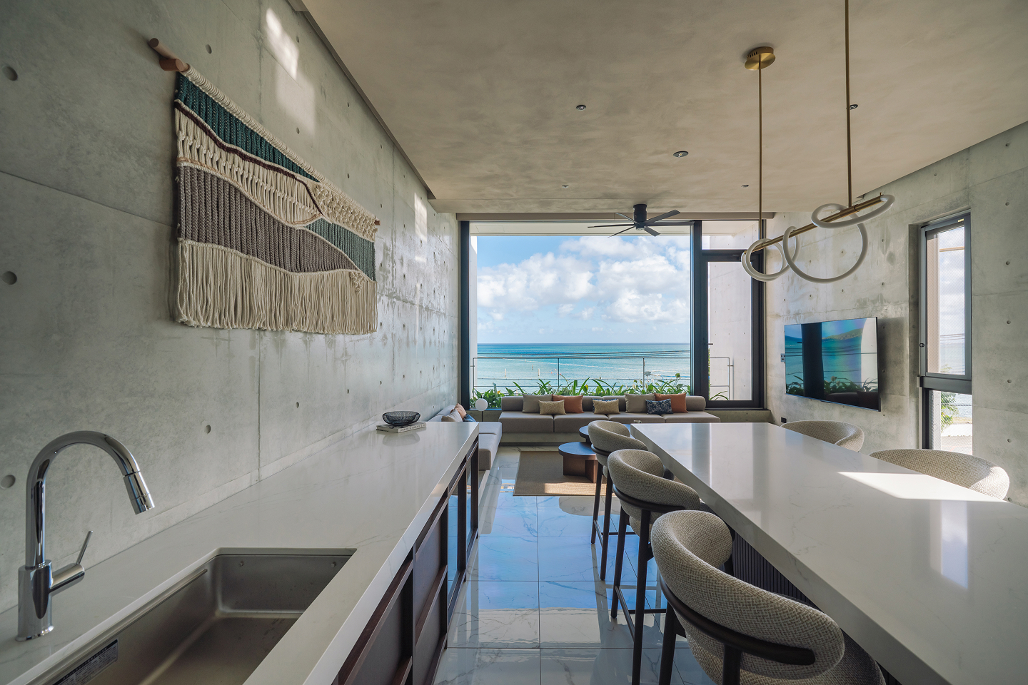 KITCHEN & DINING